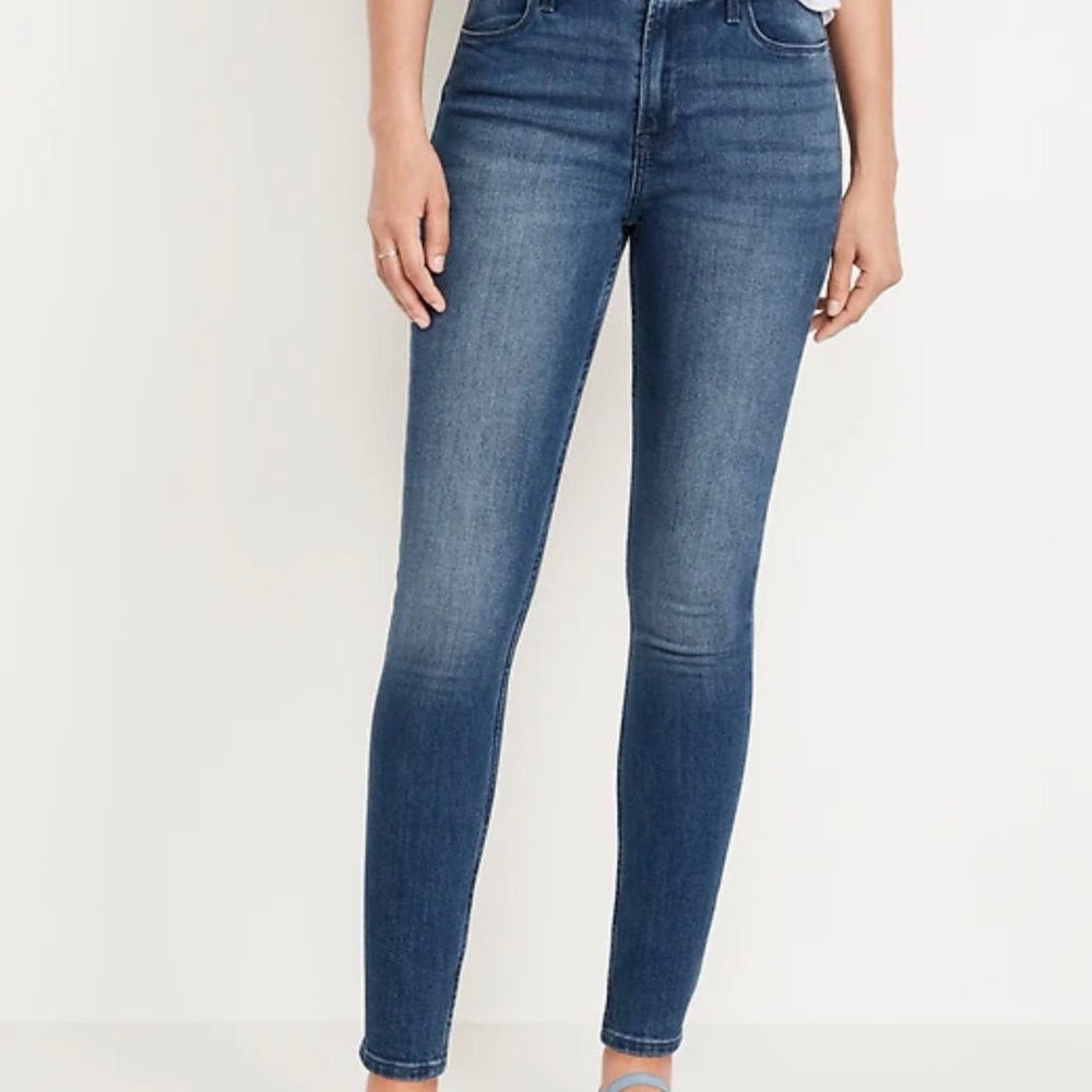 Old Navy Women's Skinny Jeans in Deep Blue petite size 12 NWT